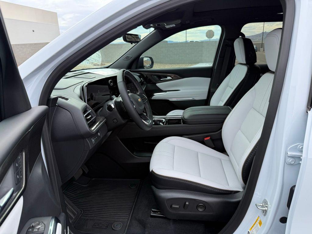 new 2026 Chevrolet Traverse car, priced at $59,178