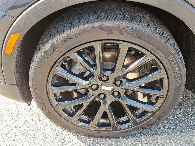 used 2022 Cadillac XT4 car, priced at $28,995