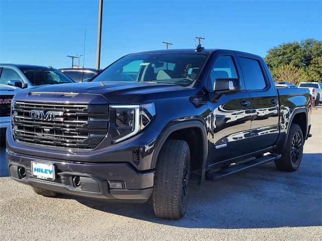 new 2025 GMC Sierra 1500 car, priced at $55,425