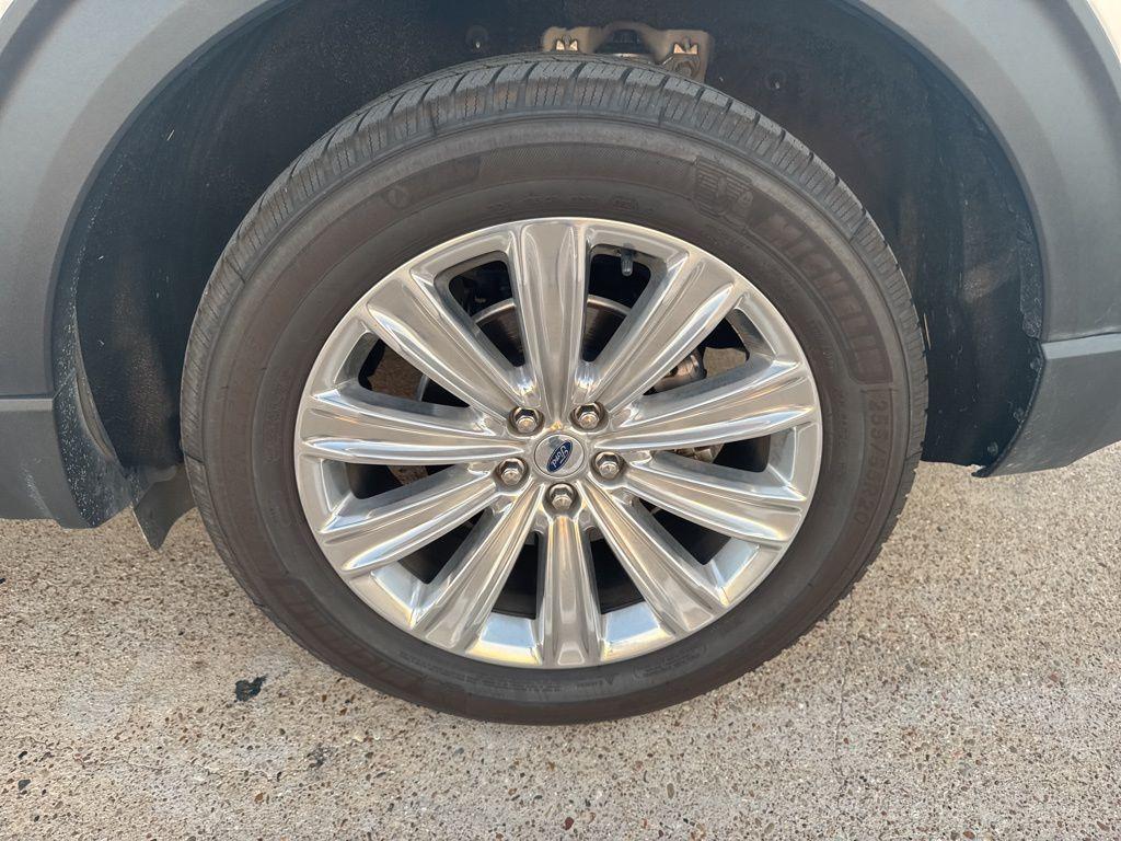 used 2021 Ford Explorer car, priced at $22,388
