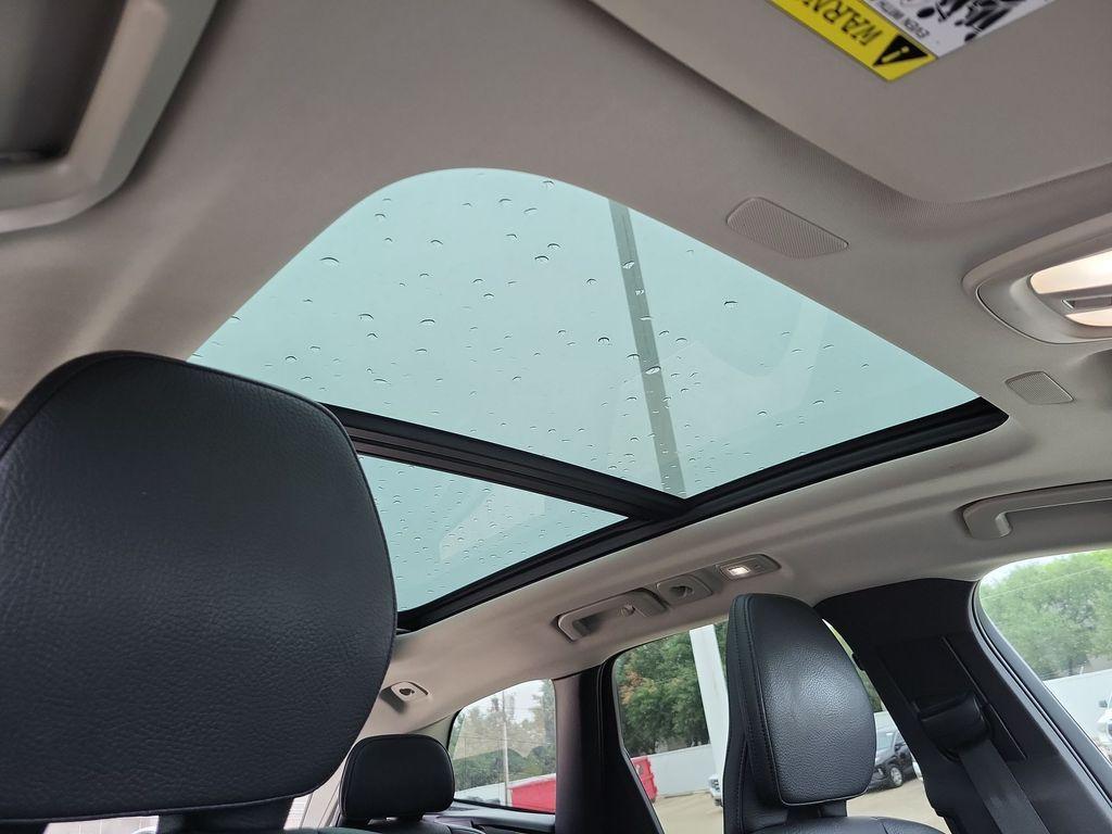 used 2022 Volvo XC60 car, priced at $20,000