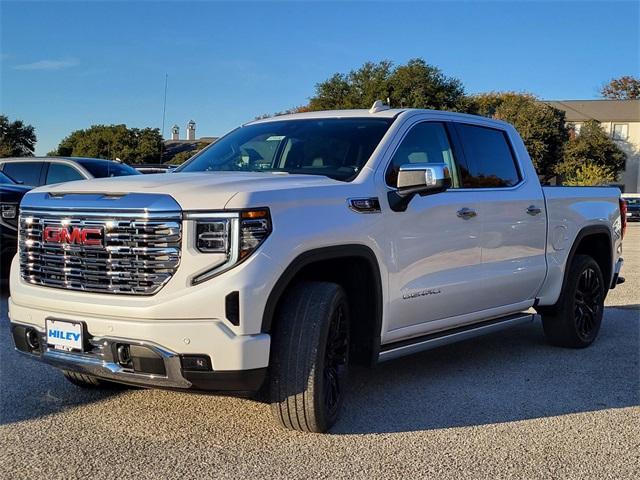 new 2025 GMC Sierra 1500 car, priced at $70,440