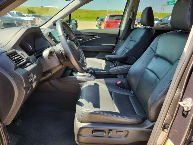 used 2019 Honda Pilot car, priced at $25,611