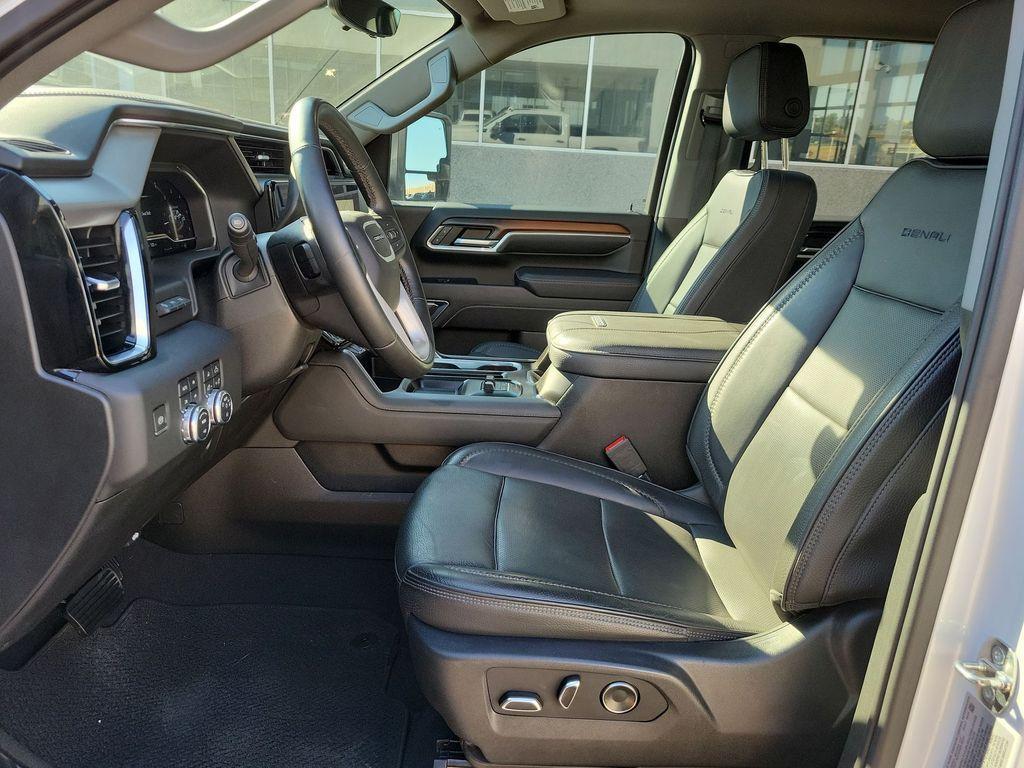 used 2024 GMC Sierra 2500 car, priced at $56,488
