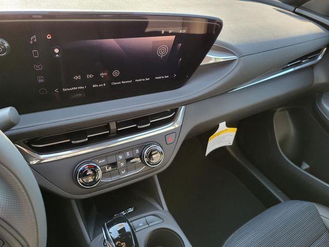 new 2025 Buick Envista car, priced at $22,380