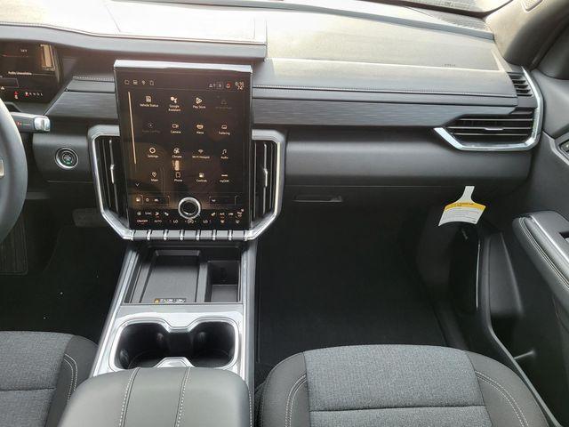 new 2025 GMC Acadia car, priced at $45,685