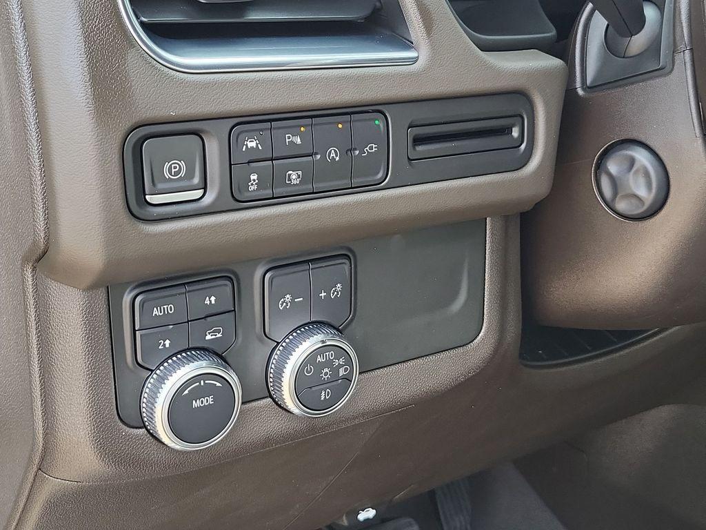 used 2022 GMC Yukon car, priced at $43,488