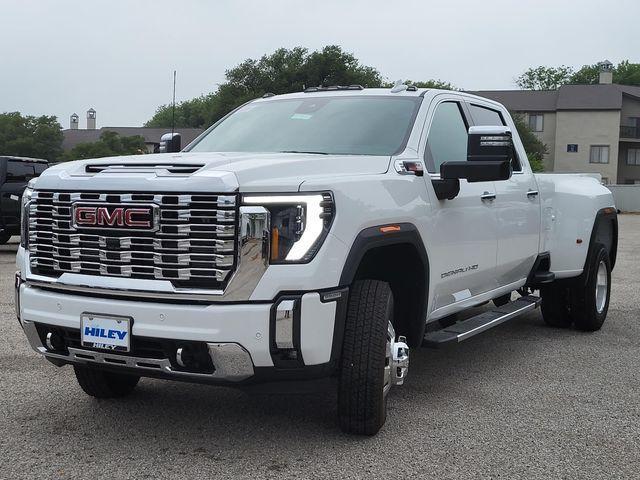 new 2025 GMC Sierra 3500 car, priced at $86,020