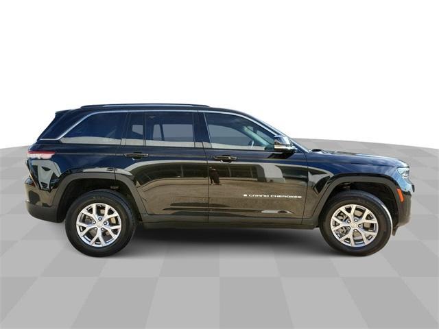 used 2022 Jeep Grand Cherokee car, priced at $30,091