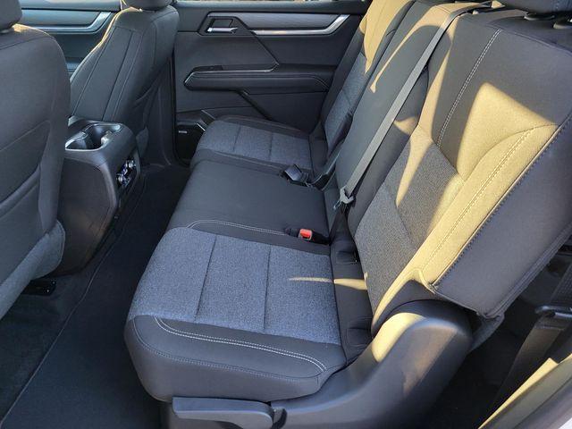 new 2025 GMC Acadia car, priced at $40,695