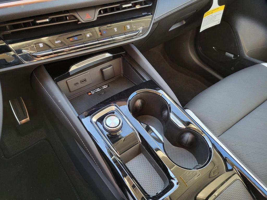 new 2025 Buick Envision car, priced at $34,990