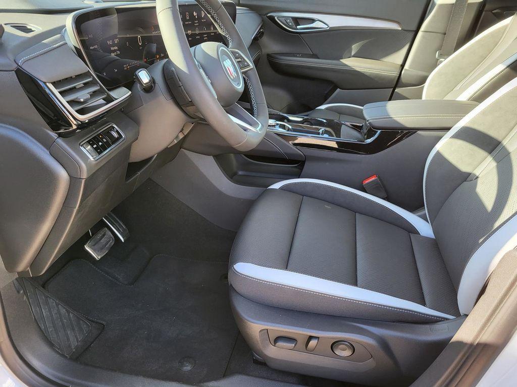 new 2025 Buick Envision car, priced at $35,590