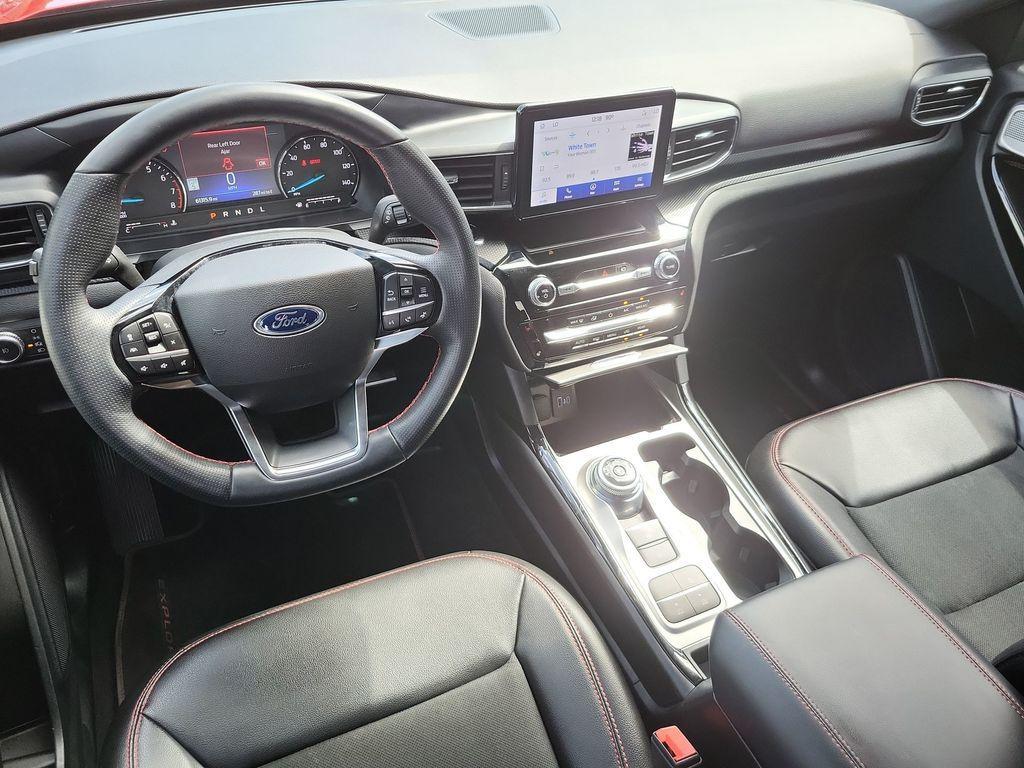 used 2022 Ford Explorer car, priced at $27,888