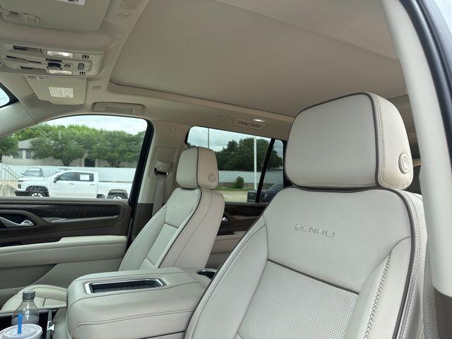 used 2023 GMC Yukon car