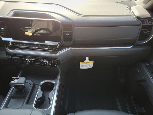 new 2025 GMC Sierra 1500 car, priced at $51,675