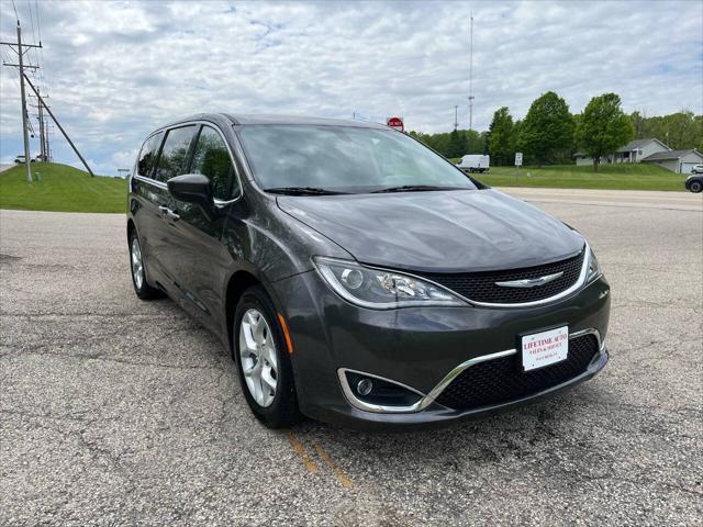 used 2017 Chrysler Pacifica car, priced at $14,995
