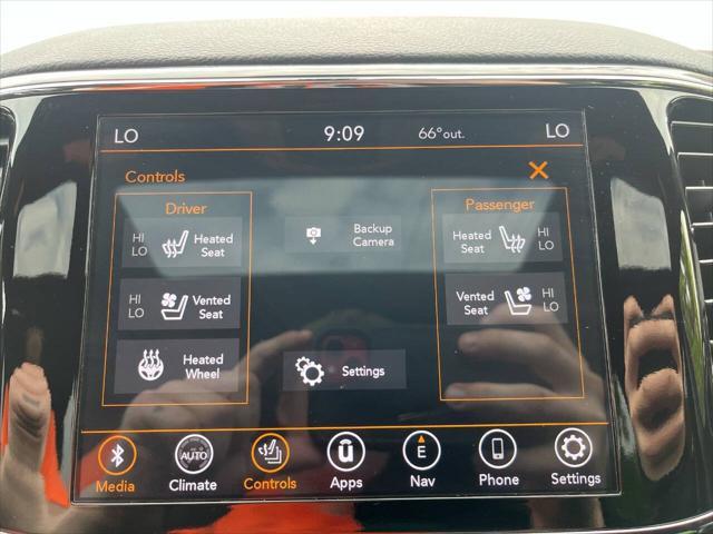 used 2020 Jeep Grand Cherokee car, priced at $21,995