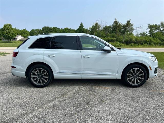 used 2018 Audi Q7 car, priced at $18,495