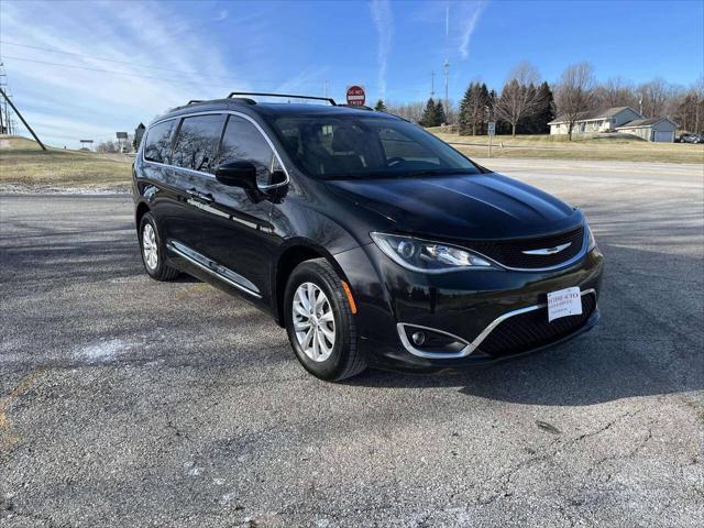 used 2017 Chrysler Pacifica car, priced at $11,995