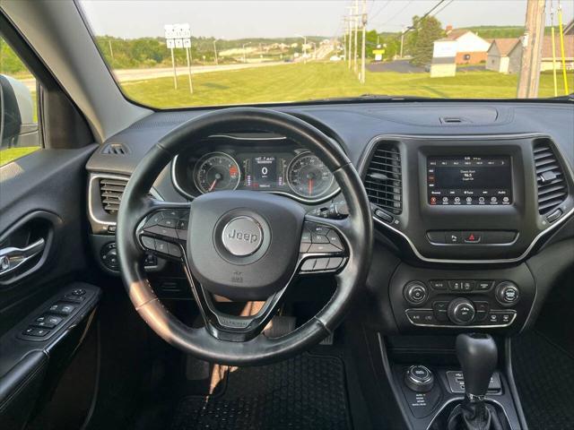 used 2020 Jeep Cherokee car, priced at $15,995