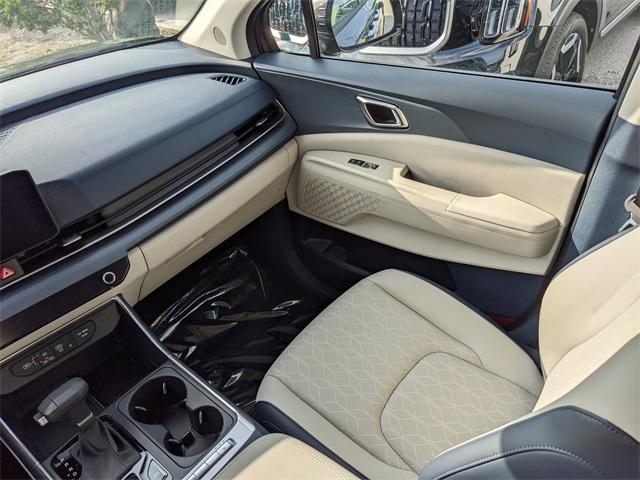 new 2025 Kia Carnival car, priced at $42,495