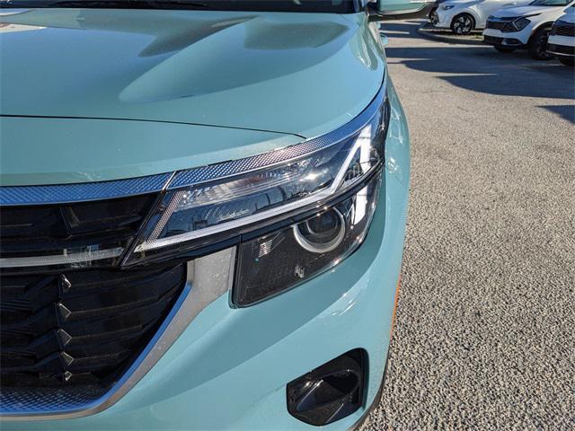 new 2026 Kia Seltos car, priced at $27,734
