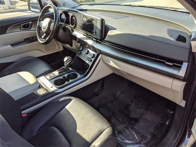 used 2024 Kia Carnival car, priced at $31,922