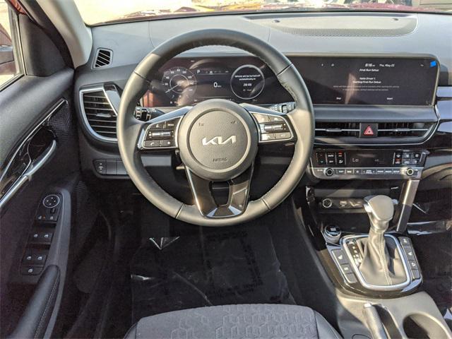 new 2025 Kia Seltos car, priced at $29,725