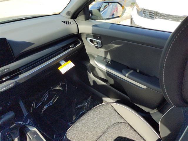 new 2025 Kia K4 car, priced at $25,600