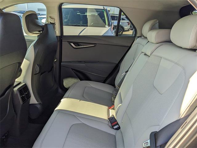new 2025 Kia Niro car, priced at $28,031