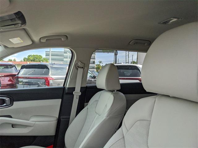 new 2025 Kia Sorento car, priced at $39,140