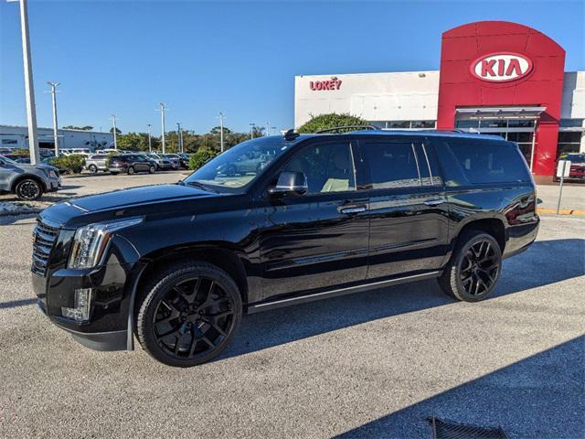 used 2020 Cadillac Escalade ESV car, priced at $51,995