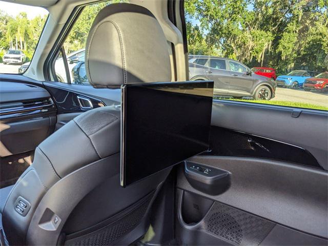 new 2026 Kia Carnival Hybrid car, priced at $52,634