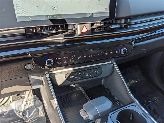 new 2026 Kia Carnival Hybrid car, priced at $52,634