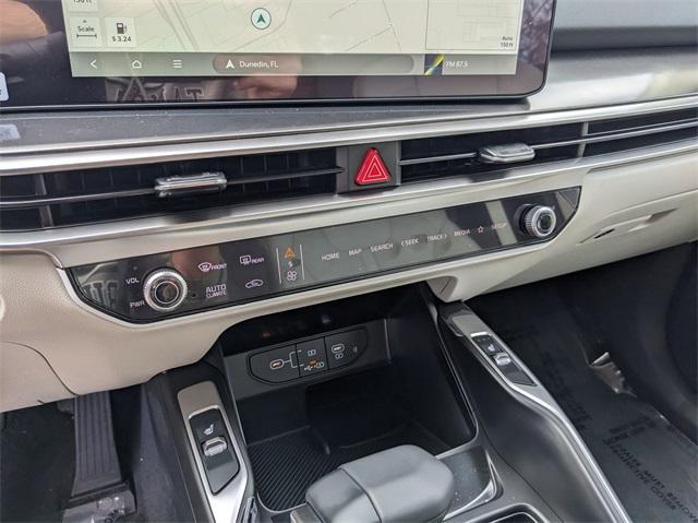 new 2025 Kia Sorento car, priced at $34,301