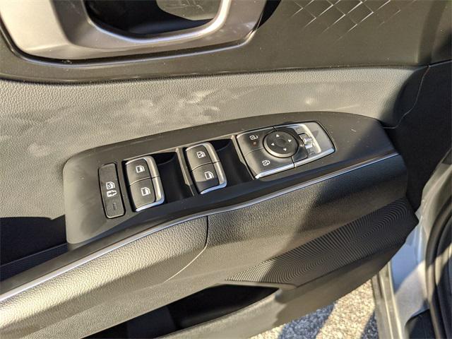 new 2025 Kia Sorento Hybrid car, priced at $37,830