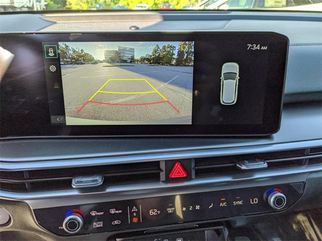 new 2025 Kia Sorento Hybrid car, priced at $37,830