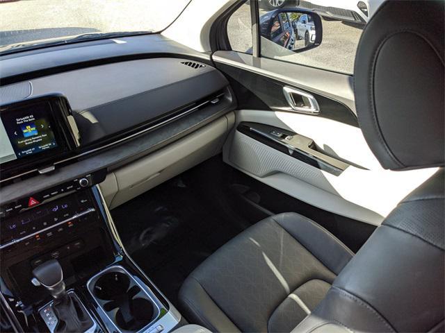 used 2024 Kia Carnival car, priced at $36,995