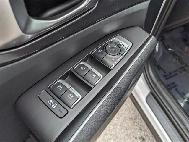 new 2025 Kia Sorento car, priced at $34,479