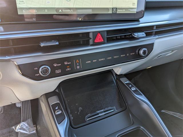 new 2025 Kia Sorento Hybrid car, priced at $36,428