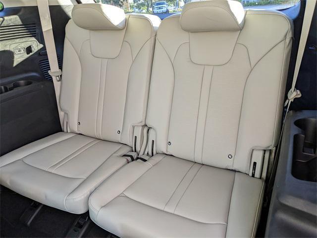 new 2025 Kia Sorento Hybrid car, priced at $36,428