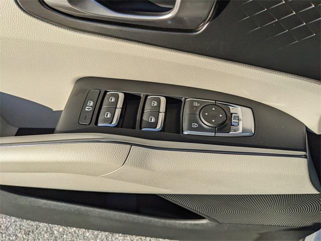 new 2025 Kia Sorento Hybrid car, priced at $36,428