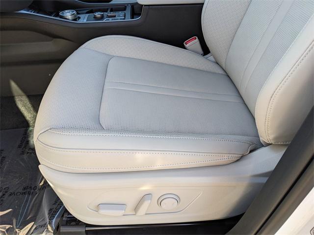 new 2025 Kia Sorento Hybrid car, priced at $36,428