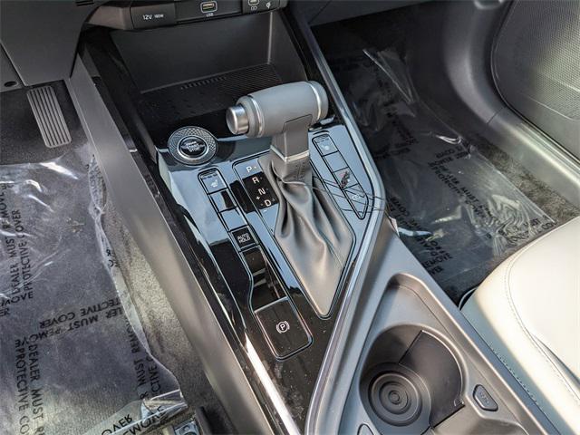 new 2025 Kia Niro car, priced at $30,360