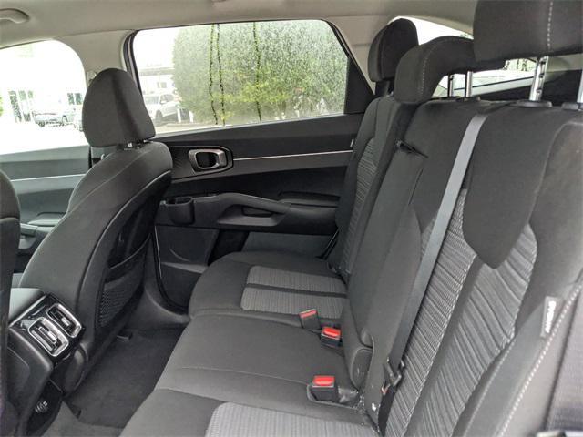 new 2025 Kia Sorento car, priced at $29,255