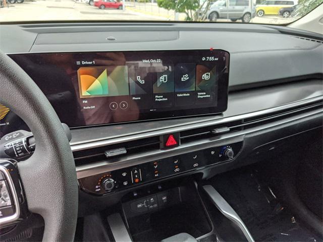 new 2025 Kia Sorento car, priced at $29,255