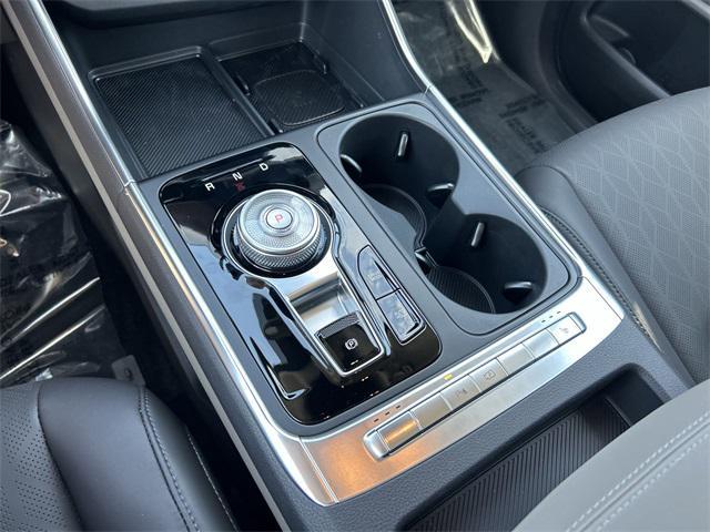 new 2025 Kia Carnival Hybrid car, priced at $43,700