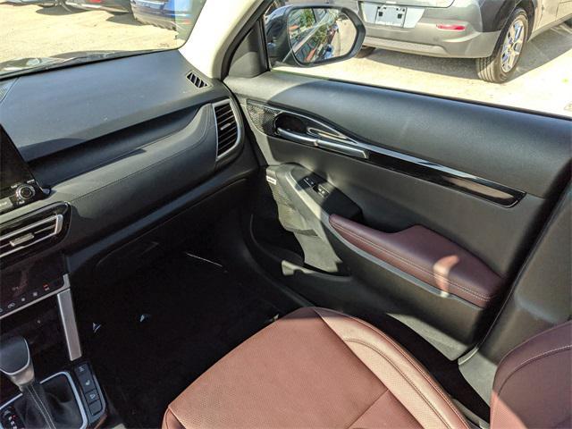 used 2023 Kia Seltos car, priced at $25,995