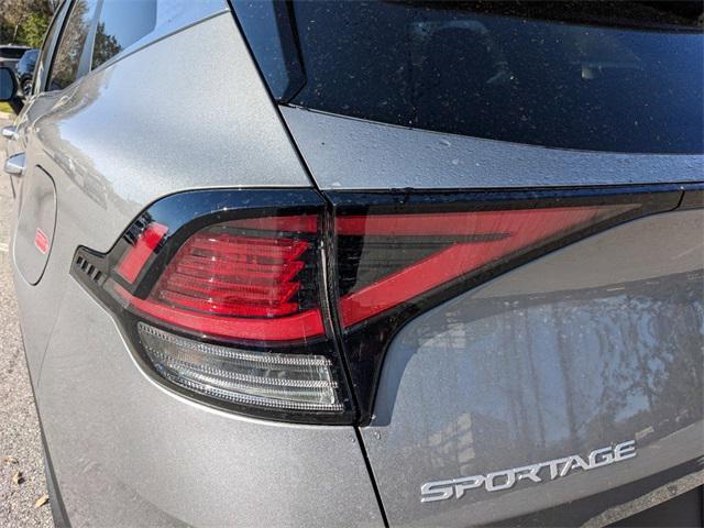 new 2025 Kia Sportage Hybrid car, priced at $30,015