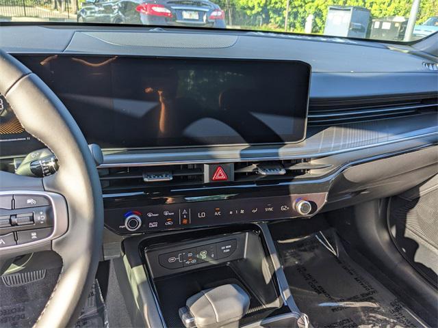 new 2025 Kia K5 car, priced at $29,357